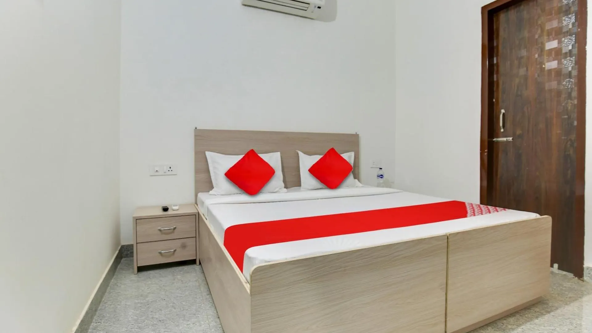 Hotel O Classic In Mohali 4*,  Inde